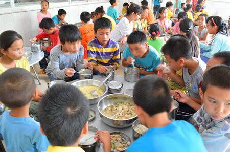 资助校园运动会 生活家持续给孩子加个菜