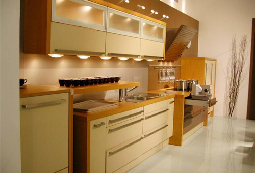橱柜搭配的八个方案 成就简约厨房生活
