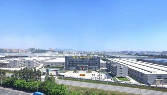 风驰电掣 富奥斯门窗号成京广高铁线上新风景