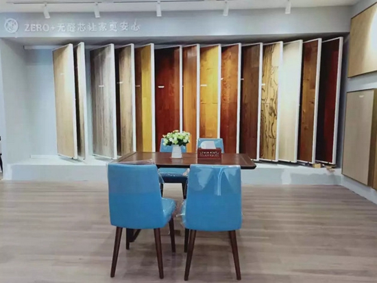 热烈庆祝著名木地板品牌鹦鹉地板佳木斯店盛大开业!