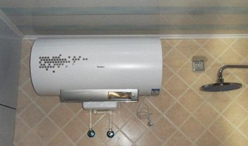 浴室里常见的电热水器，一天耗电有多少?了解算法节约不少电