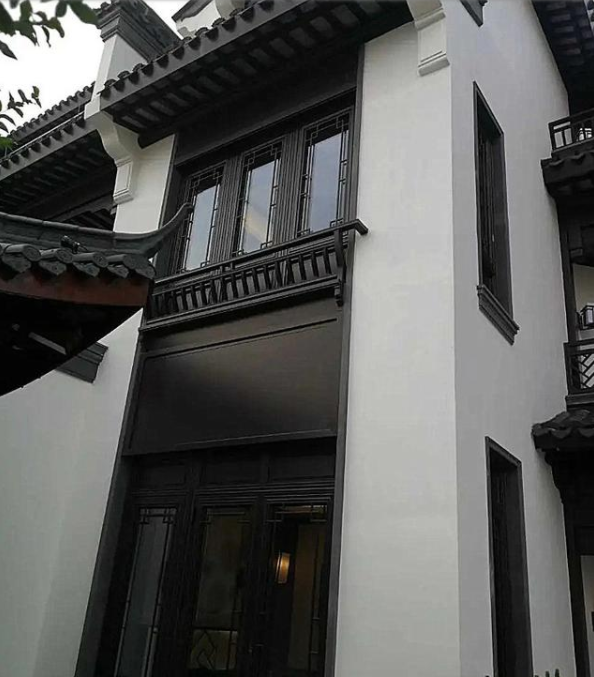 徽派建筑结合仿古铝合金门窗——演绎新时代复古风