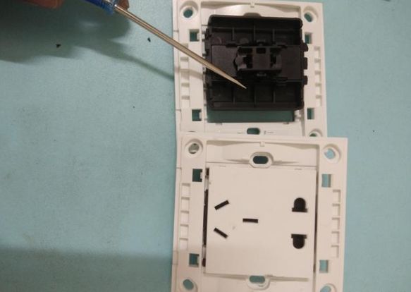 开关的位置变插座 老电工师傅教会你
