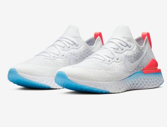 耐克Epic React Flyknit 2跑步鞋，贴合双足，成就非凡表现力