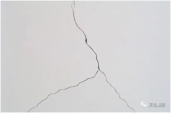 麦臣科技科普篇：造成混凝土裂缝常见原因有哪些?