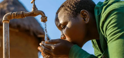 让更多人喝上健康饮用水——愉升净饮机援建乌干达