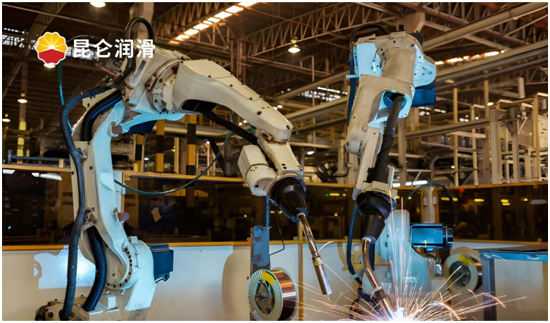 昆仑润滑：突破机器人润滑领域，助推中国智能制造新发展